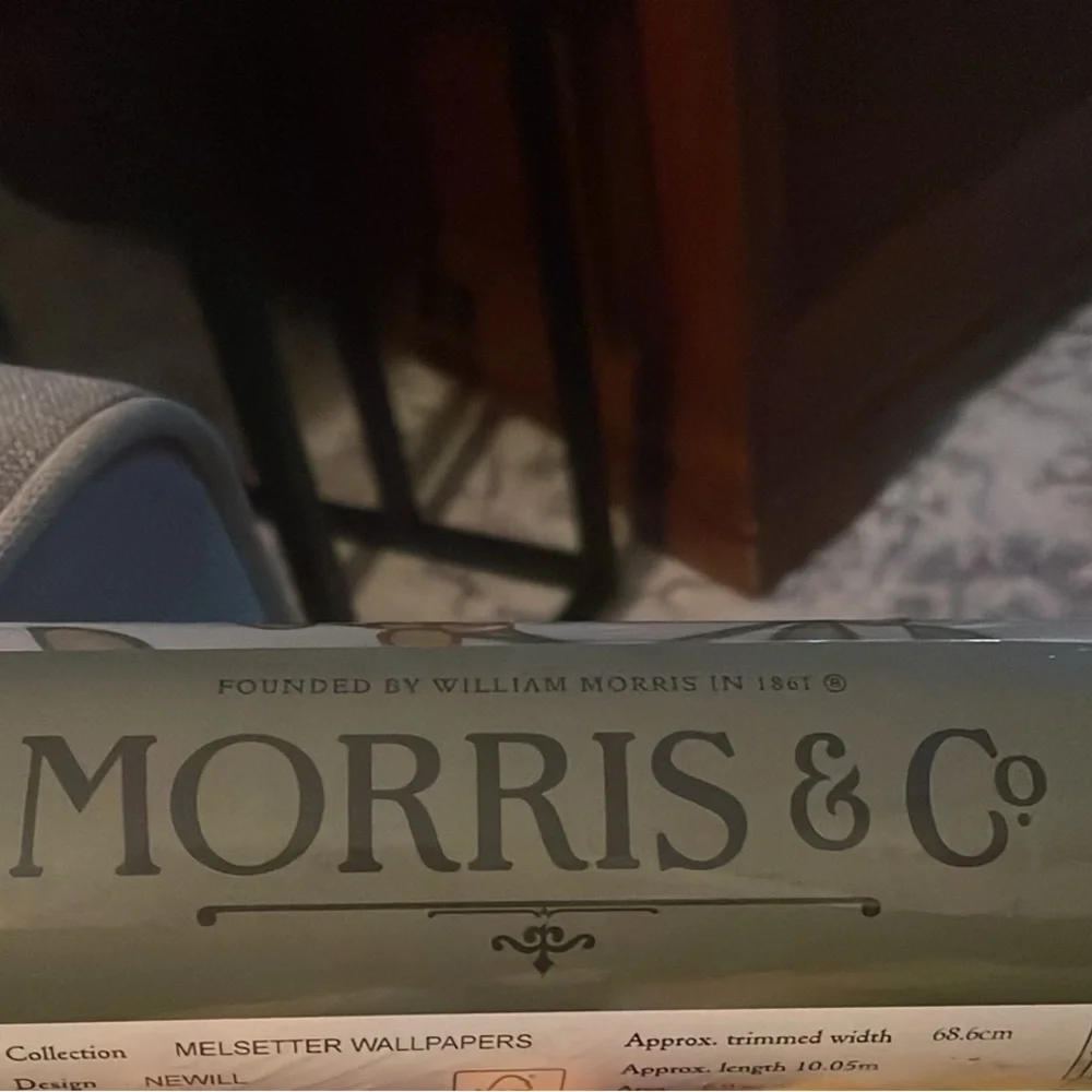 Morris & Co. NEWILL IVORY SAGE 1 double roll wallpaper